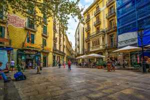 רחוב טיפוסי בברצלונה