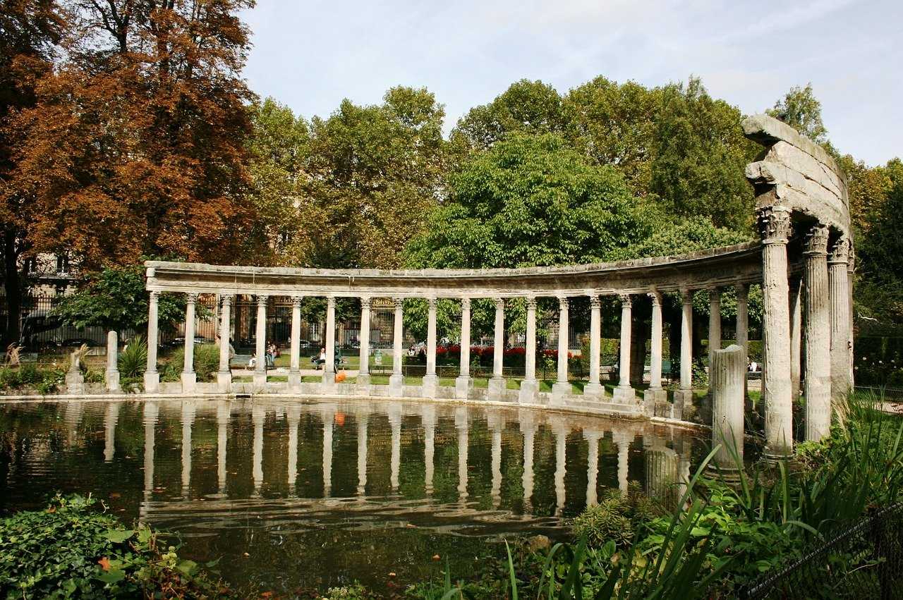פארק מונסו פריז