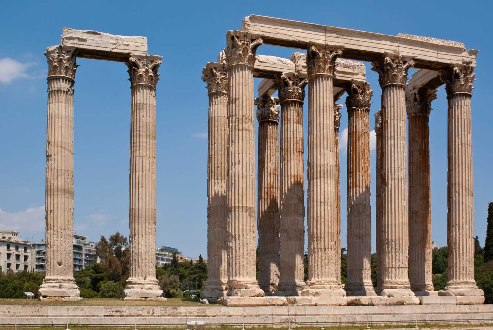 מקדש זאוס באתונה 2022 - כרטיסים, עקיפת תורים, דרכי הגעה וכל הפרטים