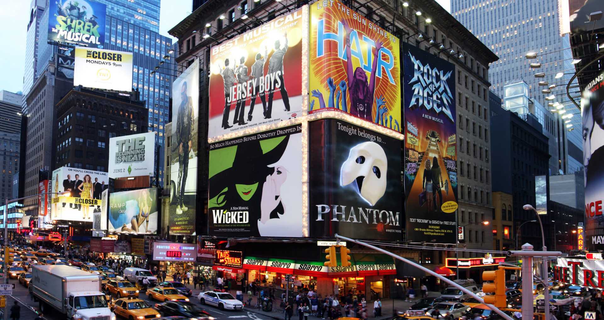 מחזות זמר בברודווי ניו יורק 2024 - כרטיסים, המלצות וכל הפרטים!