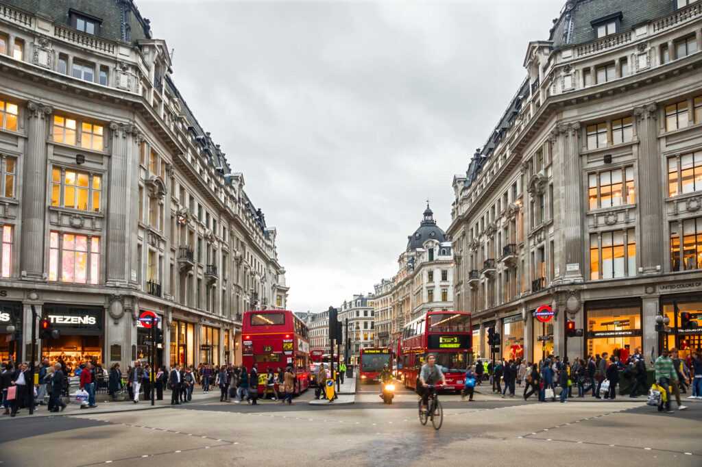רחוב אוקספורד לונדון - חנויות, מסעדות, מלונות וכל הפרטים!