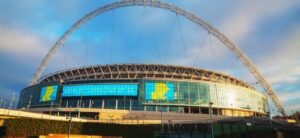 סיור באצטדיון וומבלי בלונדון 2023 - כרטיסים, מחירים וכל מה שצריך לדעת!