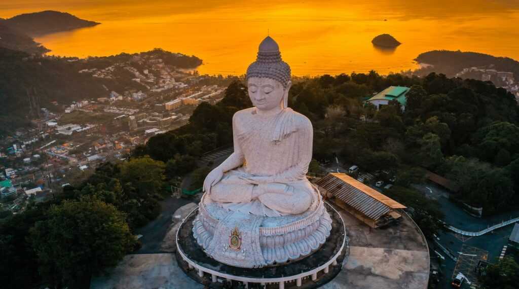 פסל הבודהה הגדול (Big Buddha)